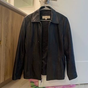 liz claiborne vintage leather jacket size m!
